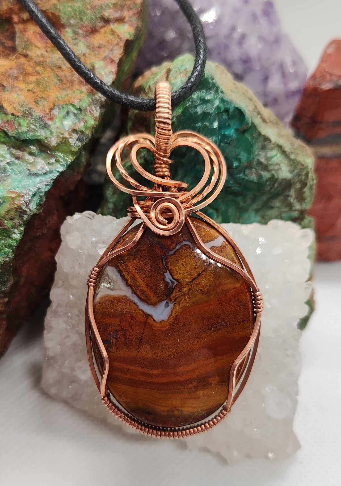 jasper/agate pendant in bare copper wire