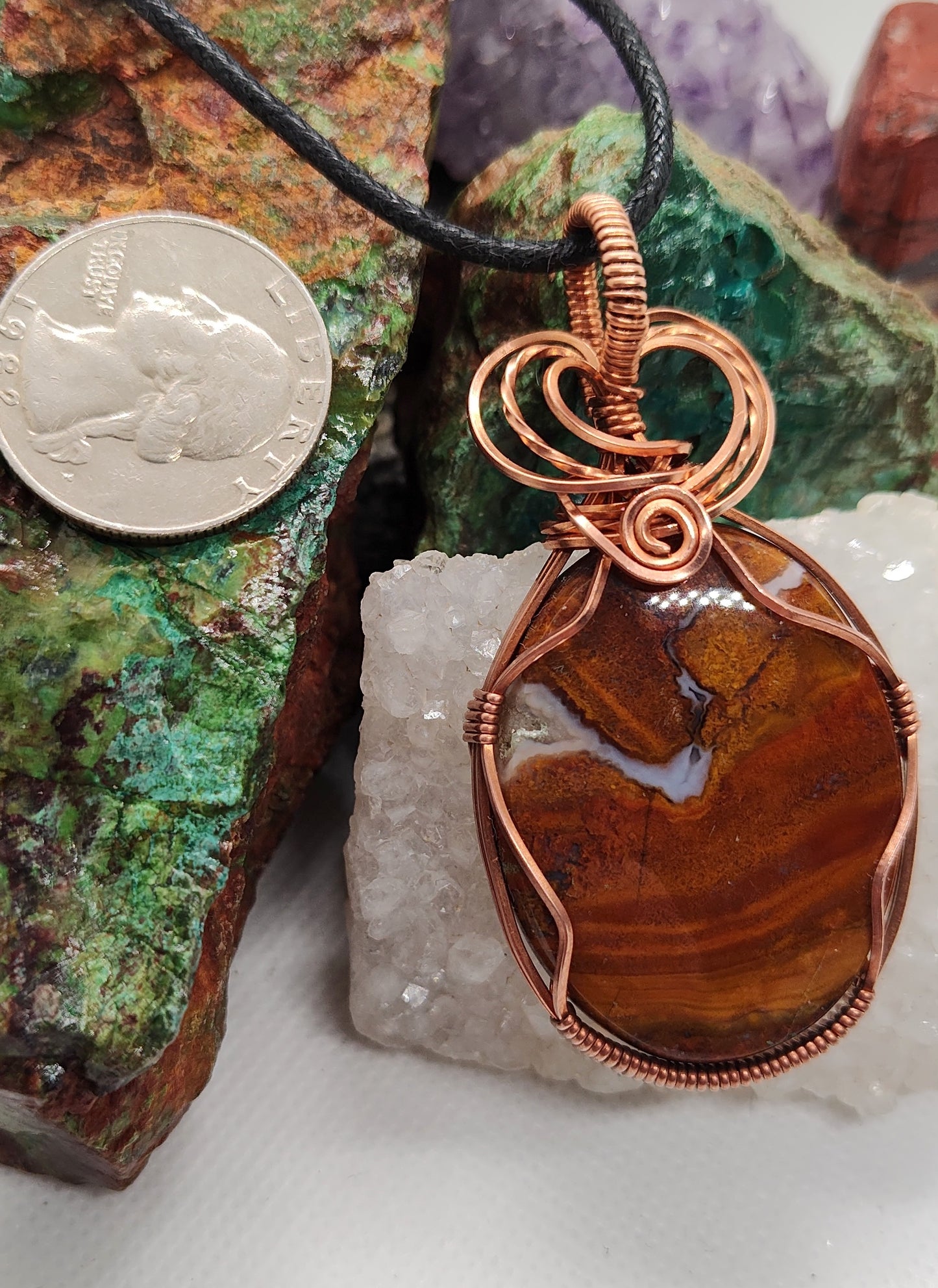jasper/agate pendant in bare copper wire