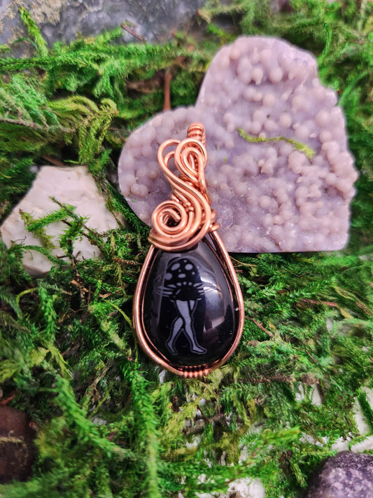 Onyx shroom pin-up pendant