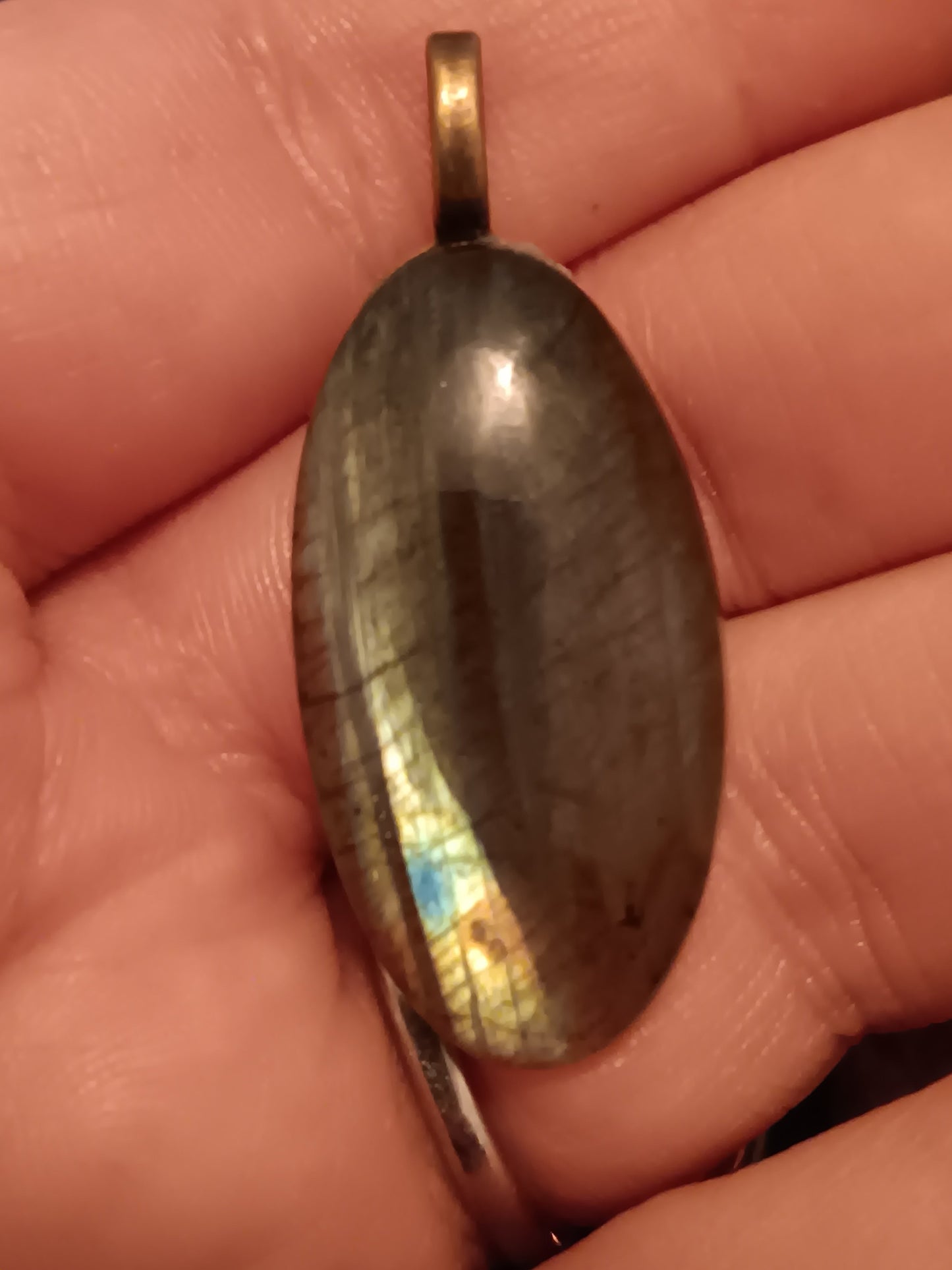 Green Flash Labradorite Simple Bail Pendant