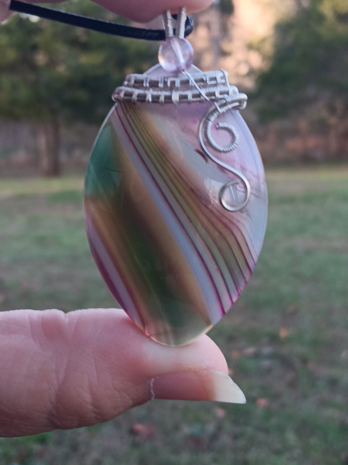 Dragon Vein Agate w/ Fluorite Bead Pendant