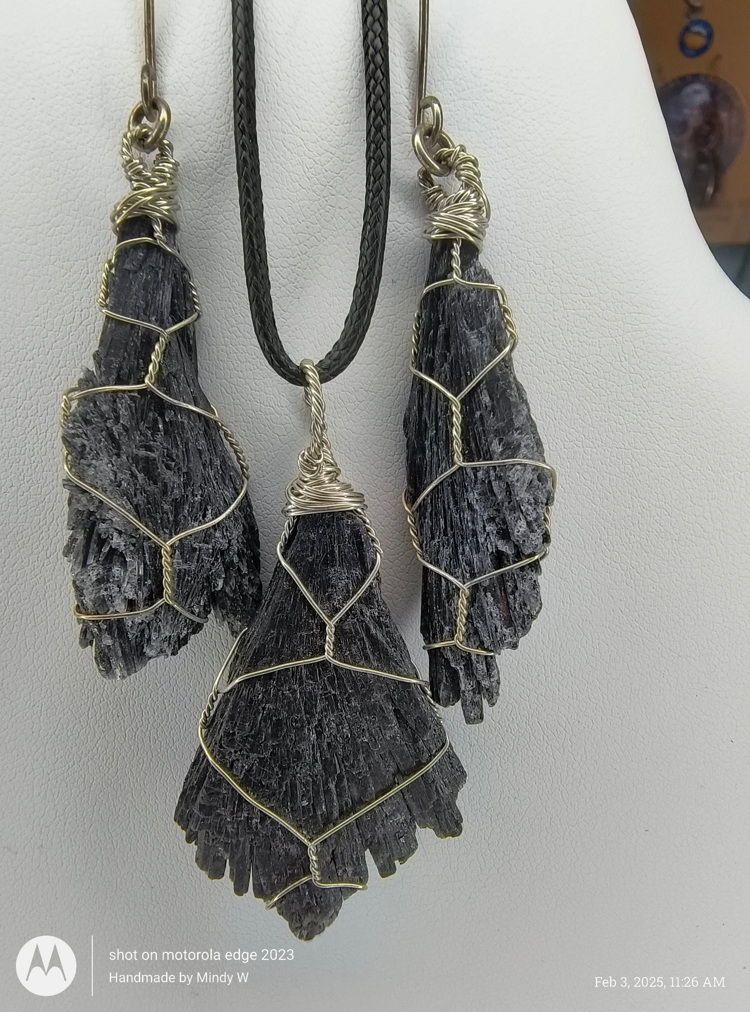 Black Kyanite Fan Set