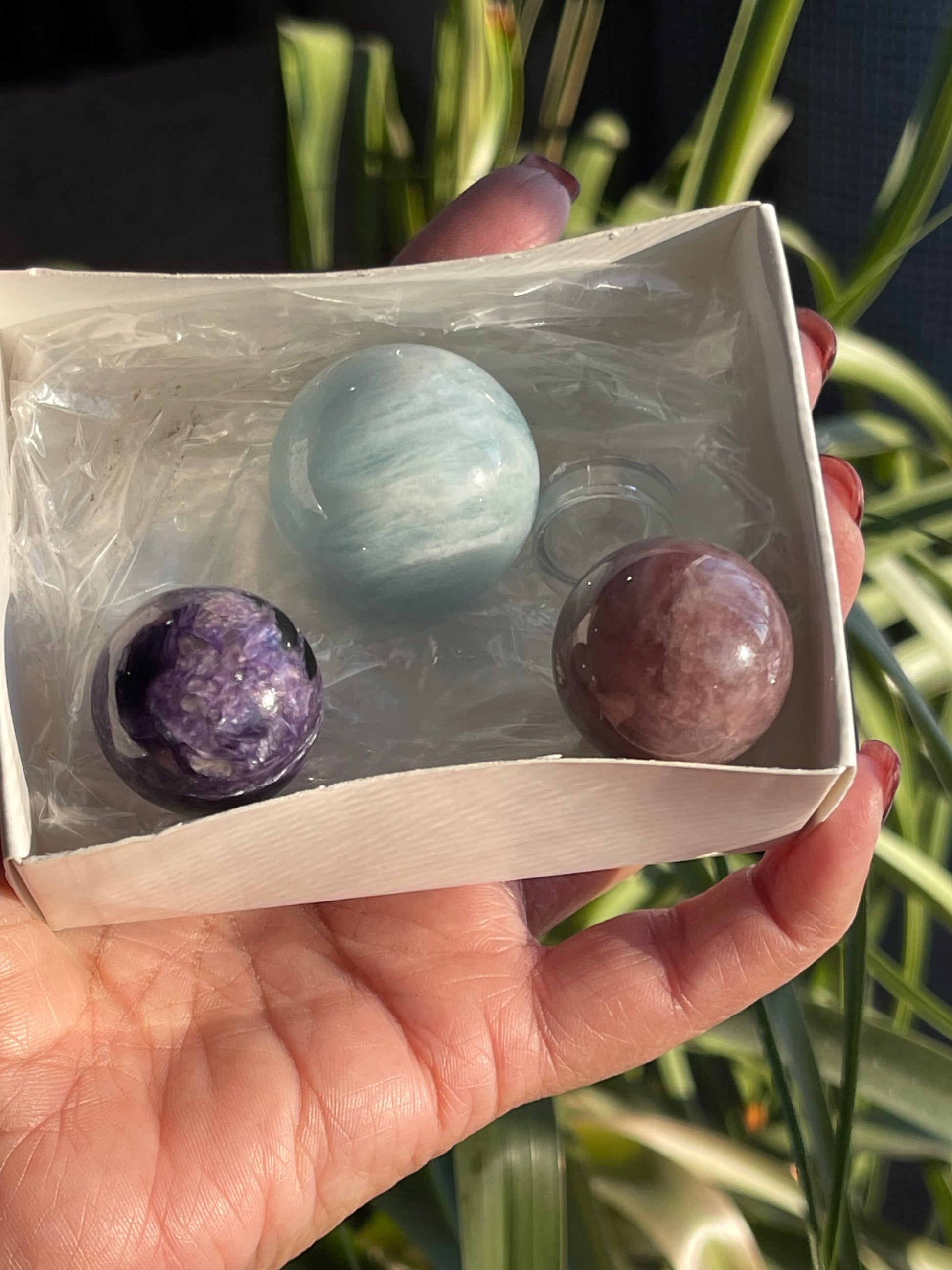 *DESTASH ALERT* Three beautiful mini spheres. Rose Quartz, Charorite, and Aquamarine.