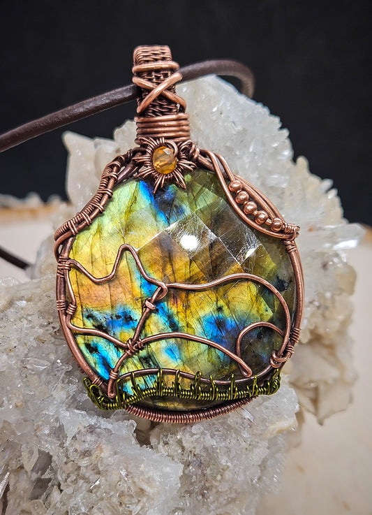 Handmade wirewrapped beautiful flashy labradorite pendant in raw copper wire