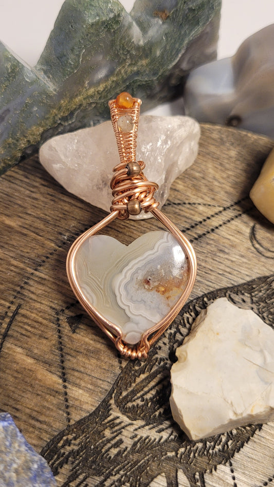 Crazy Lace Agate pendant