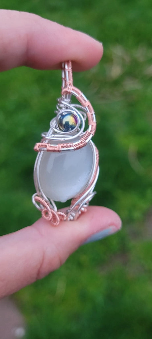 Moonstone pendant