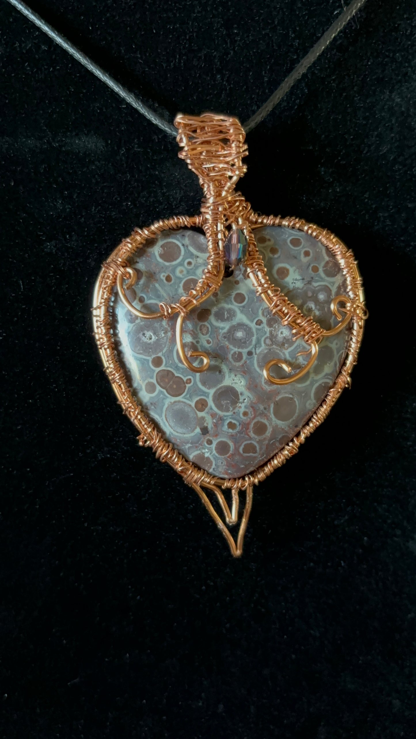 Silver eye jasper heart