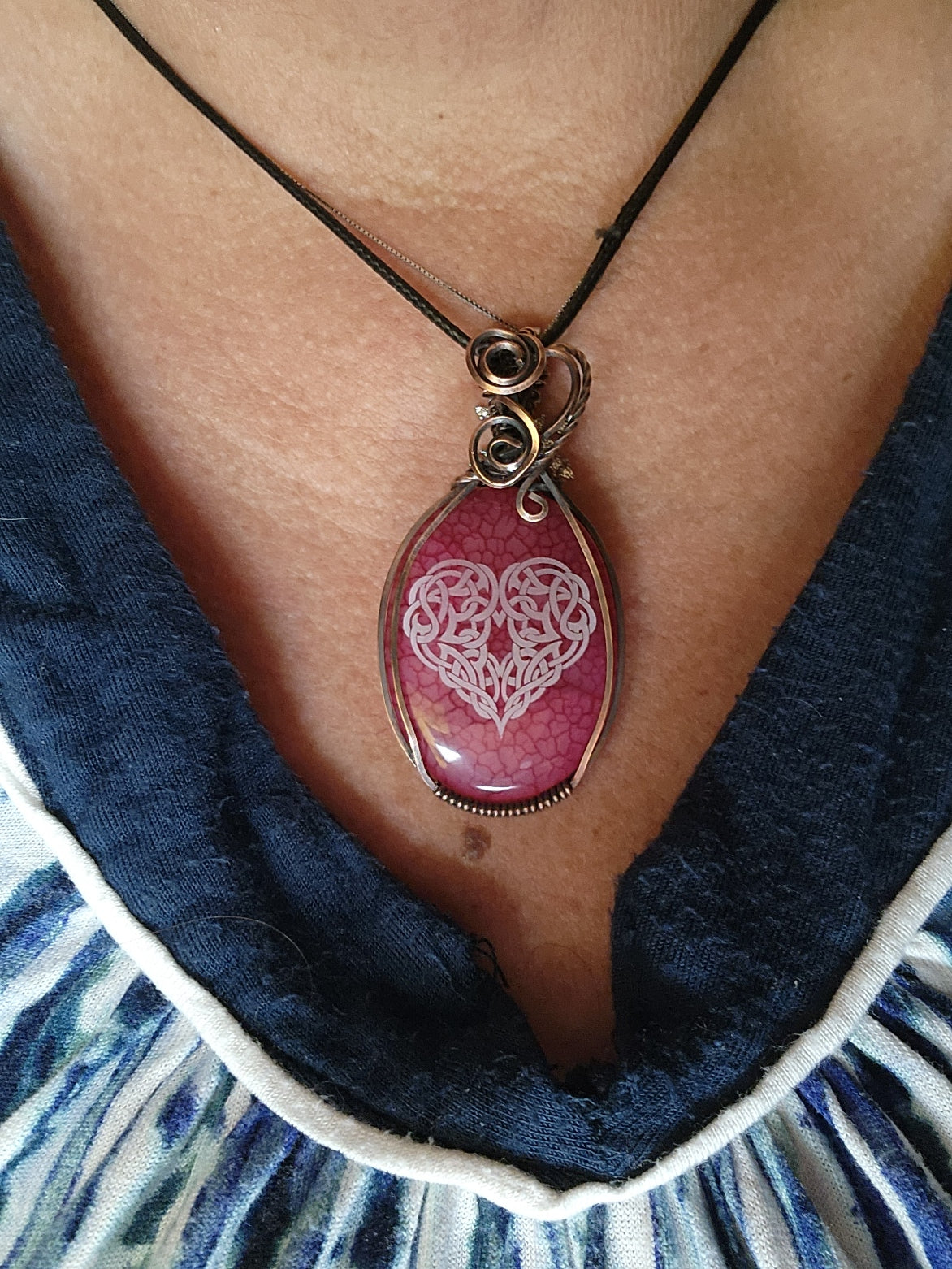 Laser Engraved Dragons Vein Agate Pendant