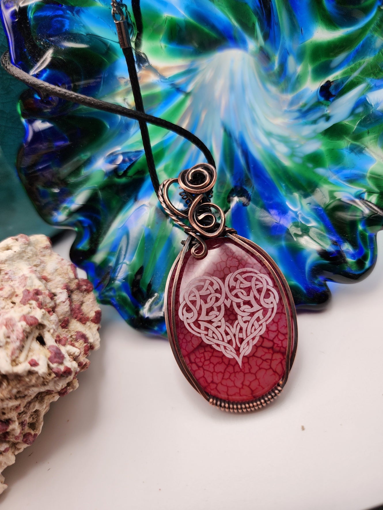 Laser Engraved Dragons Vein Agate Pendant